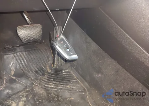 2021 BMW X3 xDrive30I z USA, uszkodzony, nr VIN 5UXTY5C08M9F84455